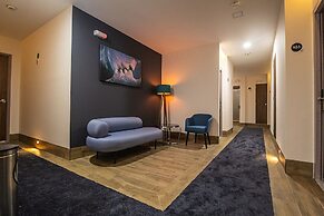 Hoteles Piedra Alta by De Los Perez