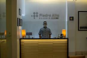 Hoteles Piedra Alta by De Los Perez