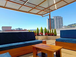 PLAZA FOCH Area - APARTMENTS with Balcony