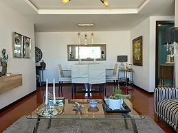 PLAZA FOCH Area - APARTMENTS with Balcony