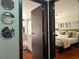 PLAZA FOCH Area - APARTMENTS with Balcony