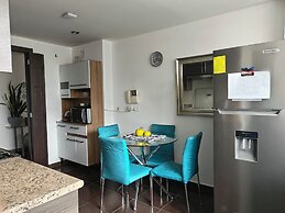 PLAZA FOCH Area - APARTMENTS with Balcony