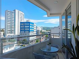 PLAZA FOCH Area - APARTMENTS with Balcony