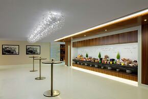 Radisson Blu Hotel Dubai Waterfront