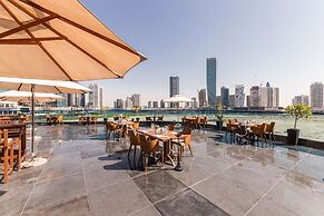 Radisson Blu Hotel Dubai Waterfront