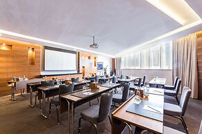 Radisson Blu Hotel Dubai Waterfront