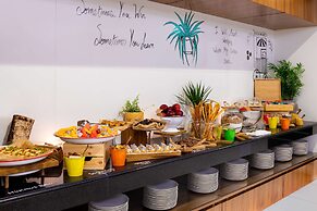 Radisson Blu Hotel Dubai Waterfront