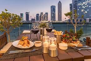 Radisson Blu Hotel Dubai Waterfront