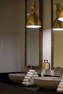 Radisson Blu Hotel Dubai Waterfront