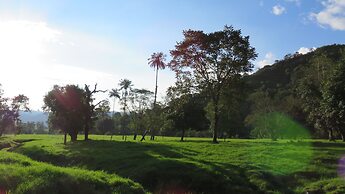 Eco Hotel La Cabaña