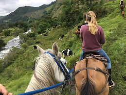 Eco Hotel La Cabaña