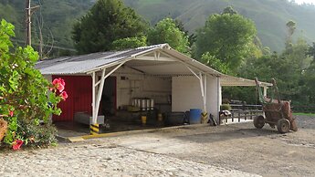 Eco Hotel La Cabaña