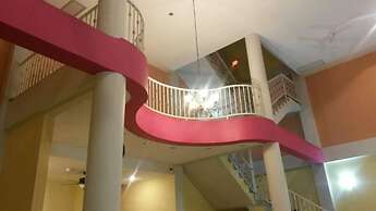Maya Bella Downtown Hotel