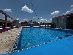 Maya Bella Downtown Hotel