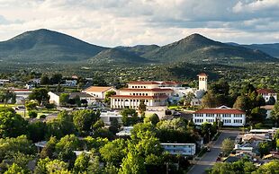 LuLu Hotel Silver City