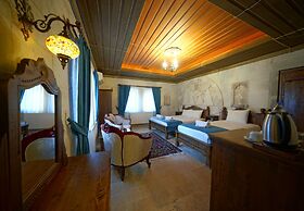 ShoeString Stone House