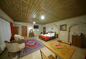 ShoeString Stone House