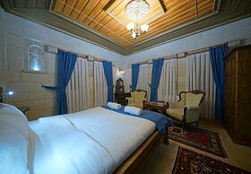 ShoeString Stone House