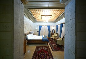 ShoeString Stone House