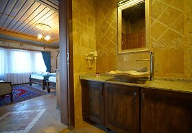 ShoeString Stone House