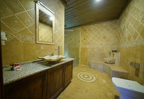 ShoeString Stone House