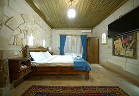 ShoeString Stone House