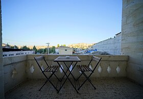 ShoeString Stone House