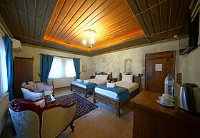 ShoeString Stone House