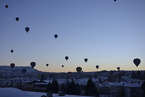 ShoeString Stone House