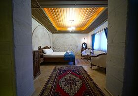 ShoeString Stone House