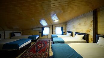 ShoeString Stone House