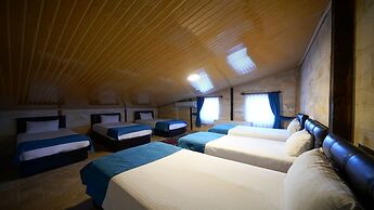 ShoeString Stone House