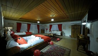 ShoeString Stone House