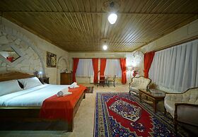 ShoeString Stone House