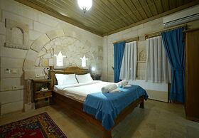 ShoeString Stone House