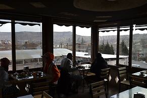 ShoeString Stone House