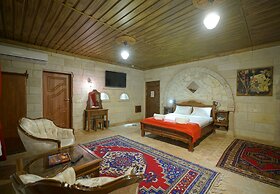 ShoeString Stone House