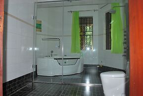 Mowicribs Hotel & Spa