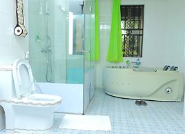 Mowicribs Hotel & Spa