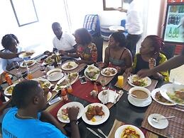 Mowicribs Hotel & Spa