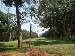 Mowicribs Hotel & Spa