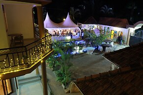 Mowicribs Hotel & Spa