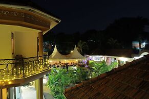 Mowicribs Hotel & Spa