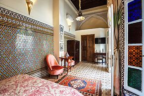 Dar Kika Salam By DKS