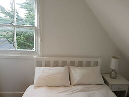 Central Windsor Apartments