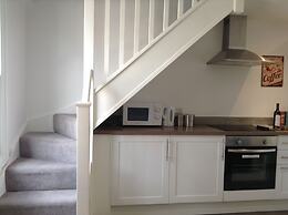 Central Windsor Apartments