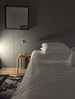 The Rooms Airport - 20Rooms