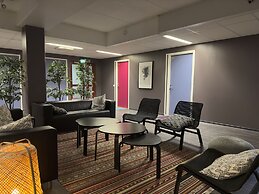 The Rooms Airport - 20Rooms