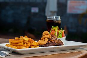 Dzimbahwe Guest Lodge