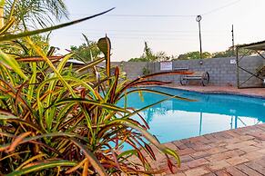 Dzimbahwe Guest Lodge